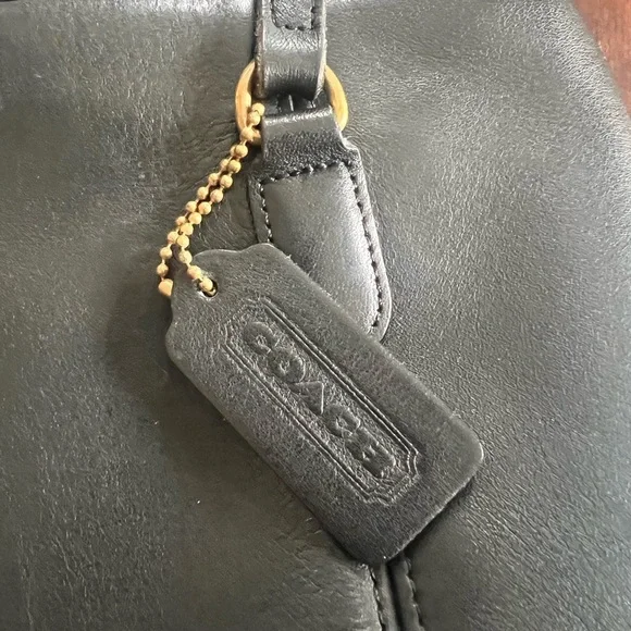 Vintage COACH Black Leather Shoulder Bag Style 9996 – Classic Legacy Collection - Picture 2 of 12